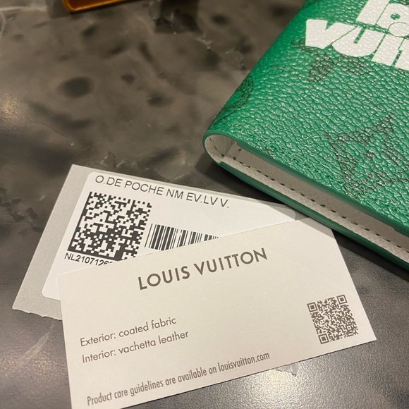 Louis Vuitton pocket organizer (Everyday LV capsule collection) - Picture 4 of 9